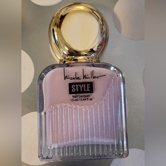 Nicole Miller STYLE Nail Polish Set — Lavender, Yellow, Coral, Pale Pink - Picture 2 of 6